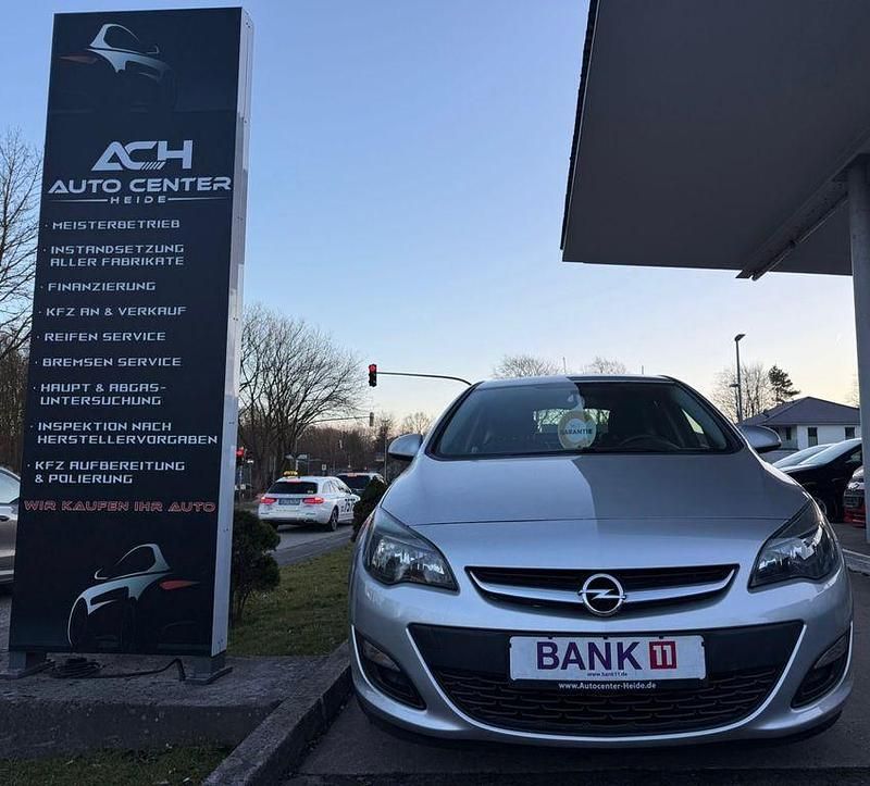 Gebraucht Opel Astra Energy 116 PS (85 kW) 2014 Silber Limousine