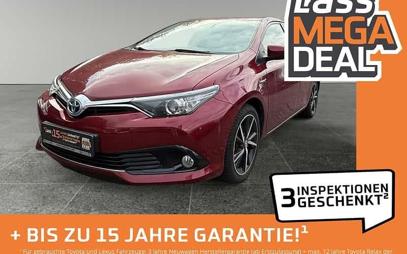 Rot Gebraucht 2017 Toyota Auris Touring Sports Kombi | 16.480 € (Etwas zu teuer) - Bild 1/4