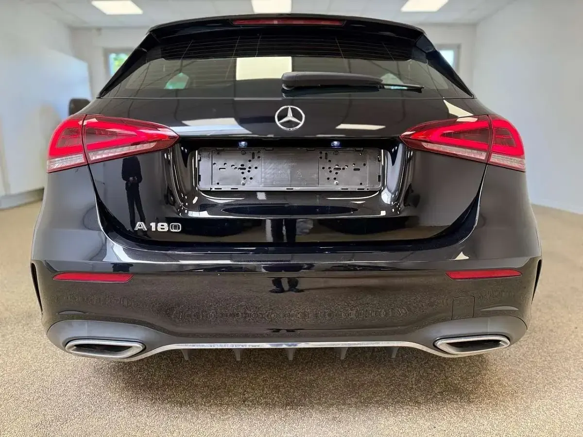 Gebraucht Mercedes A180 AMG line 136 PS (100 kW) 2020 Limousine