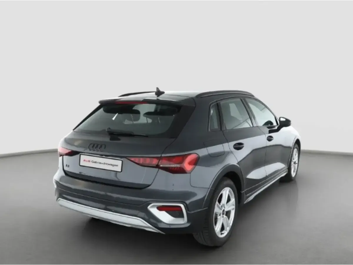 Gebraucht Audi A3 e-tron Ambiente 204 PS (150 kW) 2026 Manhattangrau metallic Kleinwagen