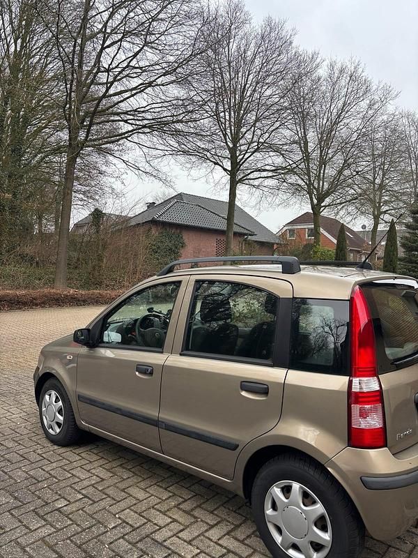 Gebraucht Fiat Panda 60 PS (44 kW) 2010 Gold Kleinwagen