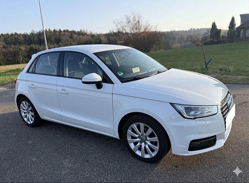 Gebraucht Audi A1 Sportback 95 PS (69 kW) 2016 Weiß Kleinwagen