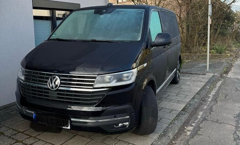 Gebraucht VW Multivan 204 PS (150 kW) 2022 Schwarz Van