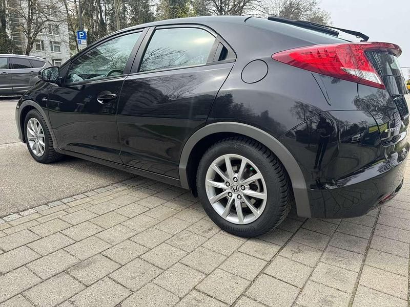 Gebraucht Honda Civic Sport 150 PS (110 kW) 2013 Crystal black p. Limousine