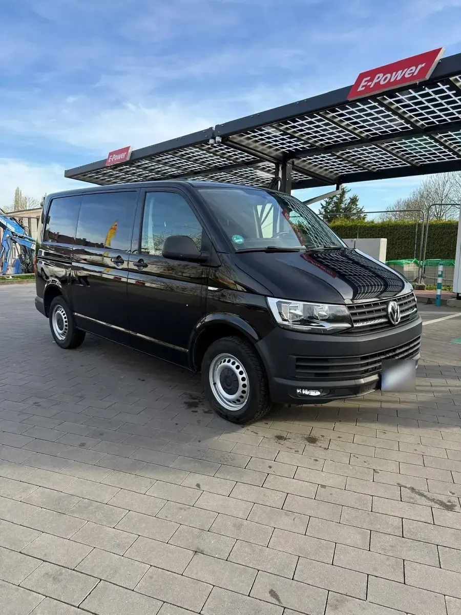 Usata VW Transporter 114 CV (83 kW) 2017 Nero Furgone