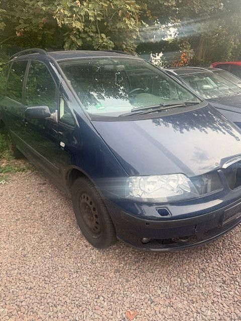Blau Gebraucht 2008 Seat Alhambra Van / Kleinbus | 1.690 € (Superpreis) - Bild 1/4