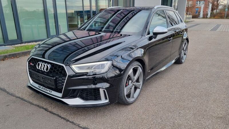 Schwarz Gebraucht 2017 Audi RS3 Sportback Sport Kleinwagen | 48.950 € (Fairer Preis) - Bild 1/4