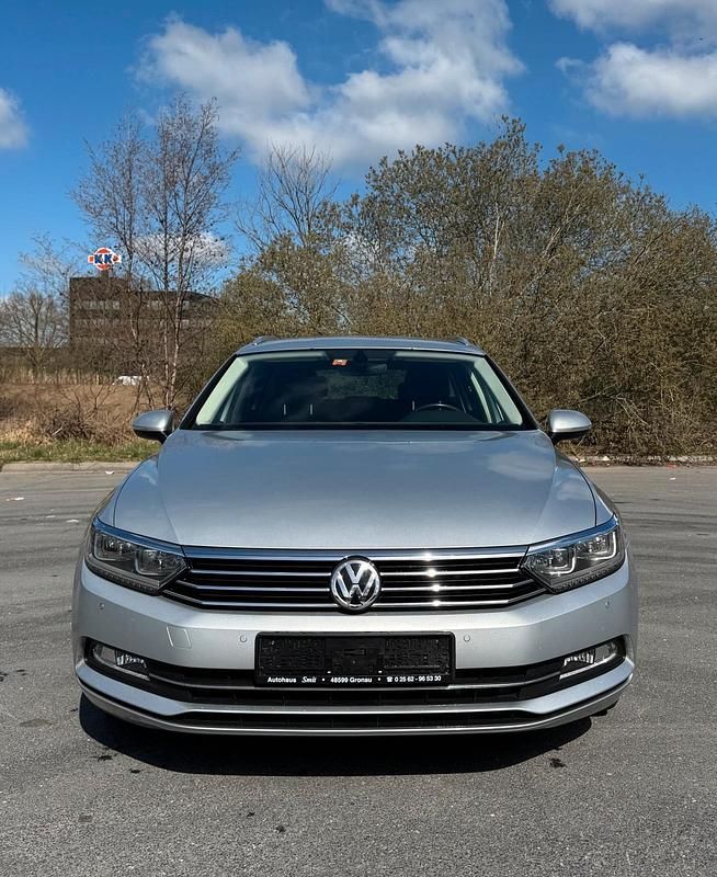 Gebraucht VW Passat Highline 120 PS (88 kW) 2015 Silber Kombi