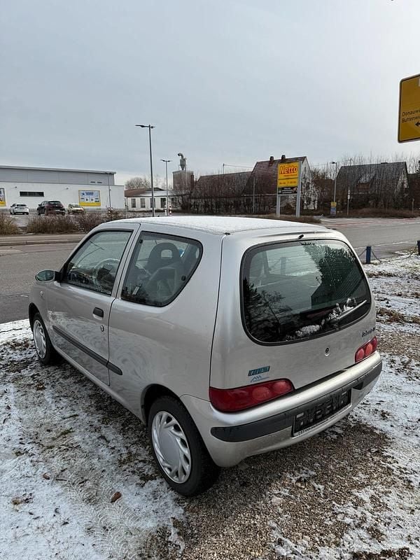 Gebraucht Fiat Seicento 54 PS (39 kW) 2002 Silber Kleinwagen