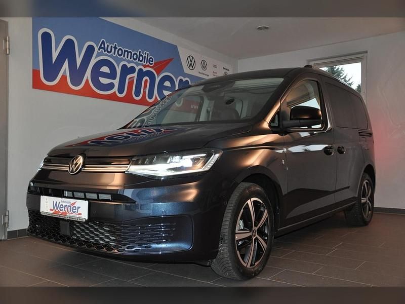 Neu VW Caddy Life 122 PS (89 kW) 2026 Blau Van / Kleinbus