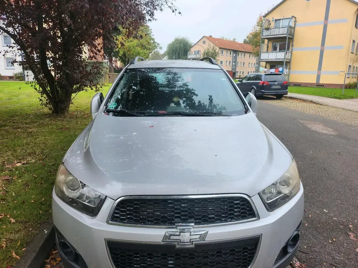 Gebraucht Chevrolet Captiva LT 163 PS (119 kW) 2013 Silber SUV