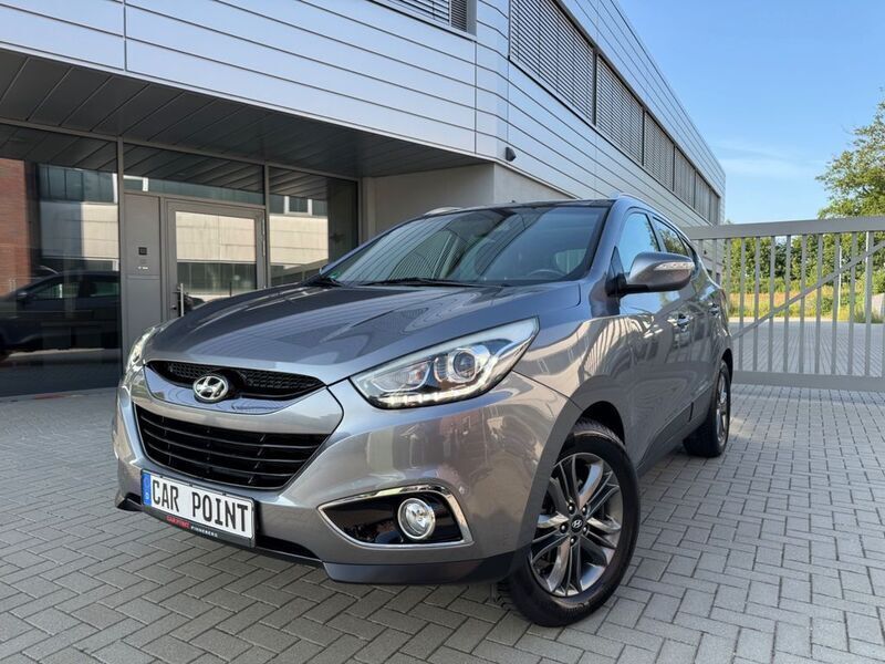 Grau Gebraucht 2015 Hyundai ix35 SUV | 11.490 € (Fairer Preis) - Bild 1/4