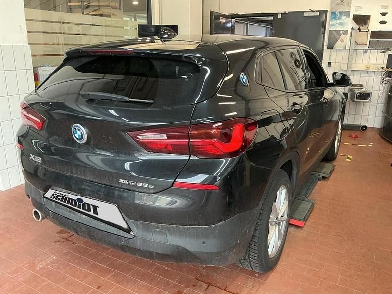 Gebraucht BMW X2 Shadowline 220 PS (161 kW) 2023 Saphirschwarz SUV