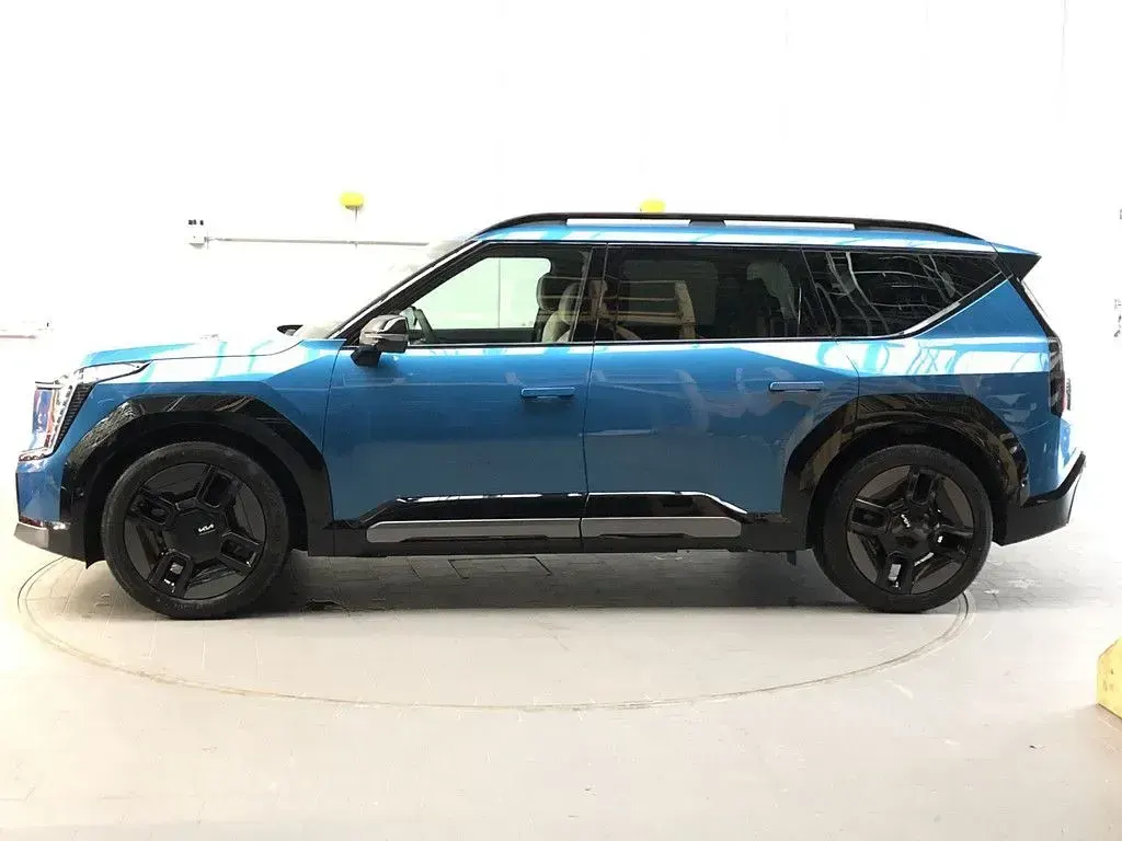 Neu Kia EV9 283 kW (385 PS) 2026 Blau SUV