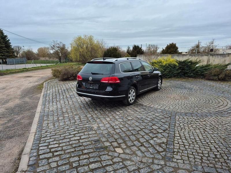 Usata VW Passat Highline 140 CV (102 kW) 2011 Nero Station wagon