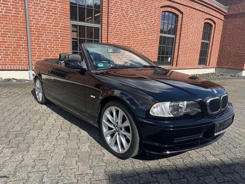 Gebraucht BMW 318 Cabriolet 143 PS (105 kW) 2003 Schwarz Cabrio