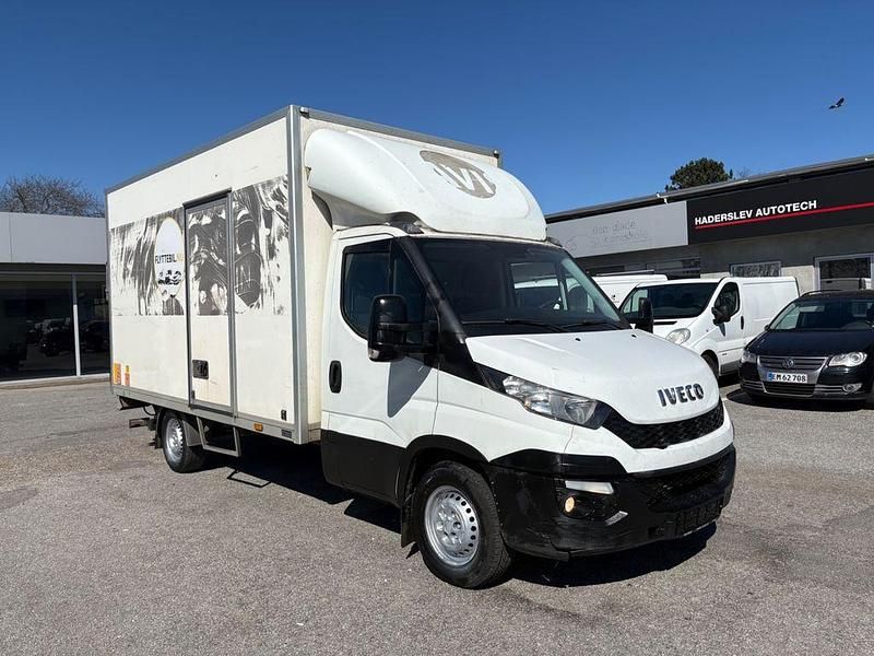 Second-hand Iveco Daily 2017 Alb Monovolum