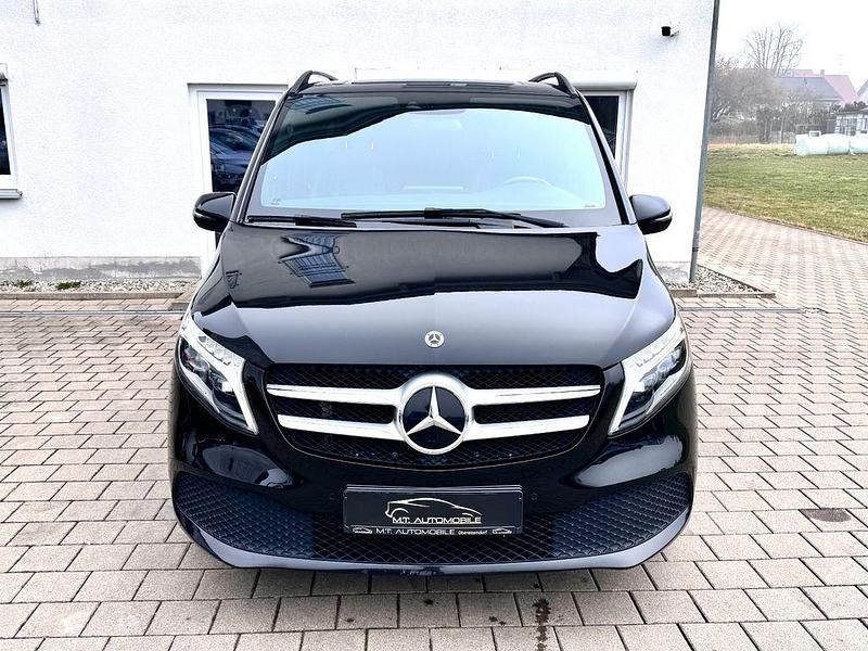 Gebraucht Mercedes V250 190 PS (139 kW) 2021 Schwarz Van / Kleinbus