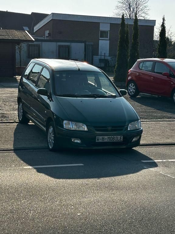 Gebraucht Mitsubishi Space Star Invite 122 PS (89 kW) 2000 Grün Van / Kleinbus