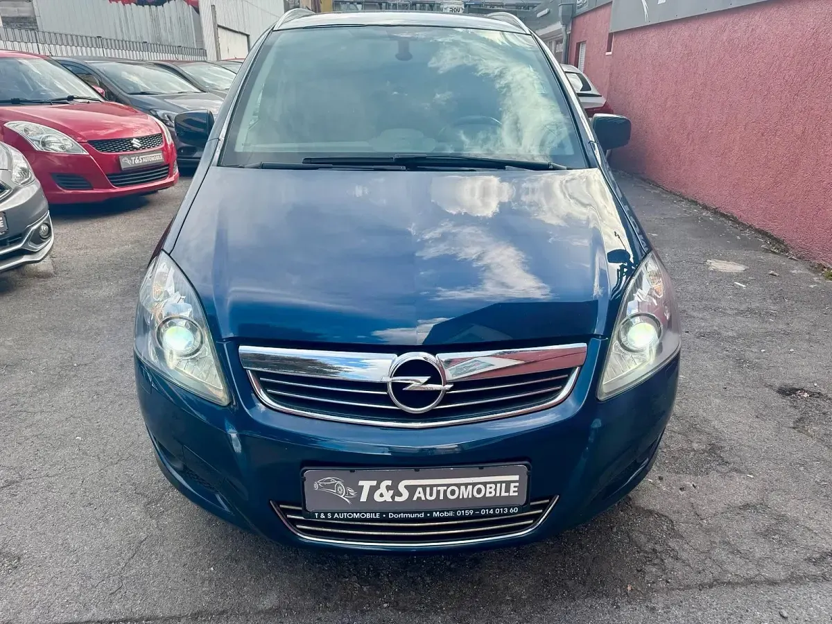 Gebraucht Opel Zafira Innovation 116 PS (85 kW) 2011 Blau Van / Kleinbus
