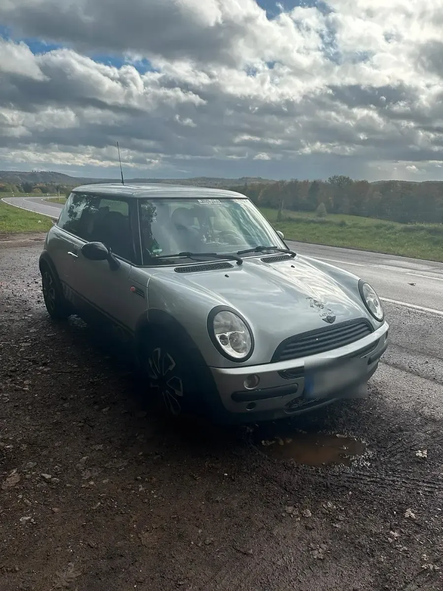 Używany Mini Cooper 115 KM (84 kW) 2003 Szary Hatchback