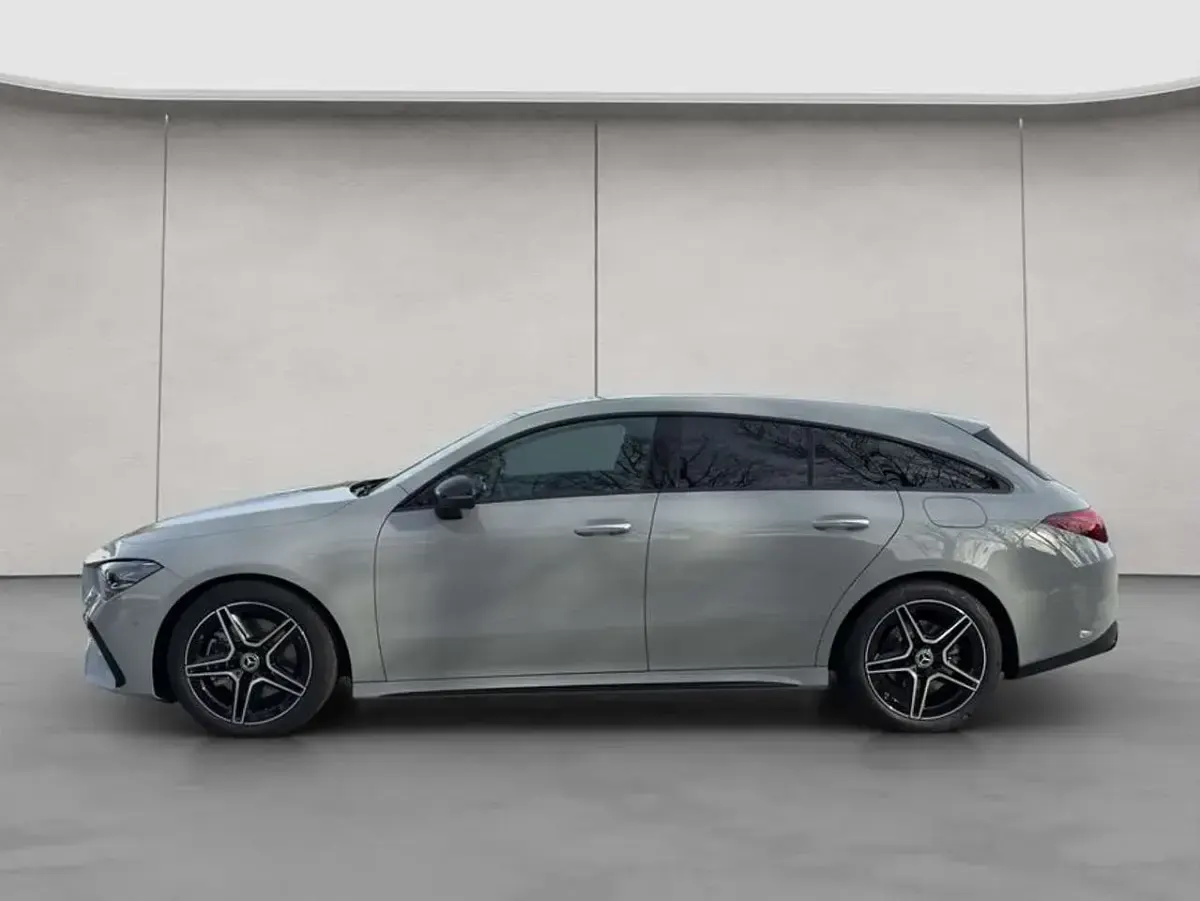 Gebraucht Mercedes CLA200 150 PS (110 kW) 2025 Manufaktur alpingrau uni Kombi