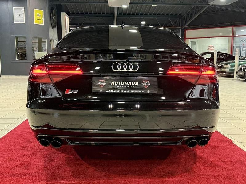 Gebraucht Audi S8 plus Sport 605 PS (444 kW) 2017 Mythosschwarz metallic Limousine