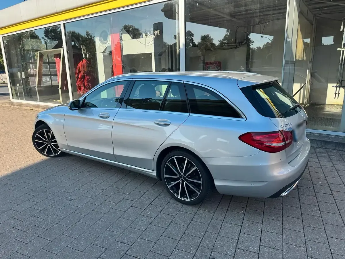 Gebraucht Mercedes C220 170 PS (125 kW) 2015 Silber Kombi