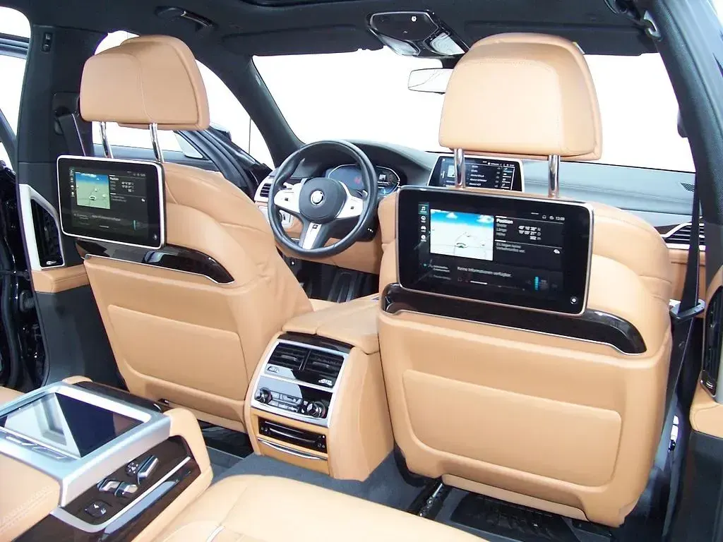 Gebraucht BMW 745e M Sport 394 PS (289 kW) 2021 Schwarz Limousine