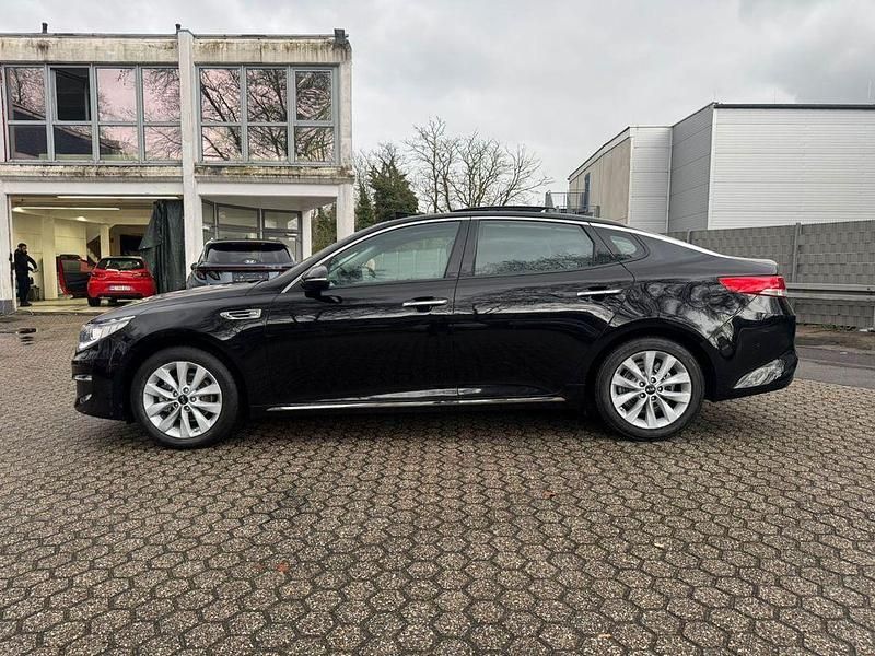 Gebraucht Kia Optima Spirit 141 PS (103 kW) 2016 Schwarz Limousine