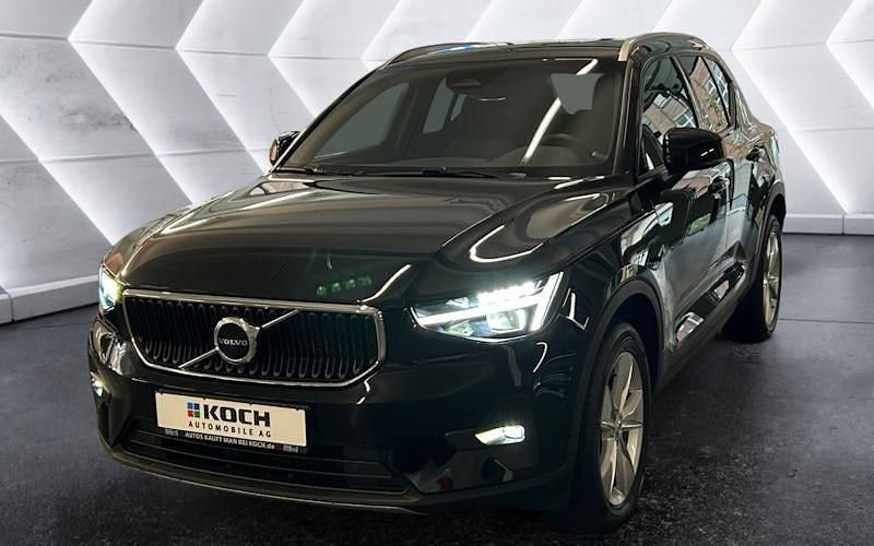Gebraucht Volvo XC40 Core 163 PS (119 kW) 2024 Schwarz SUV