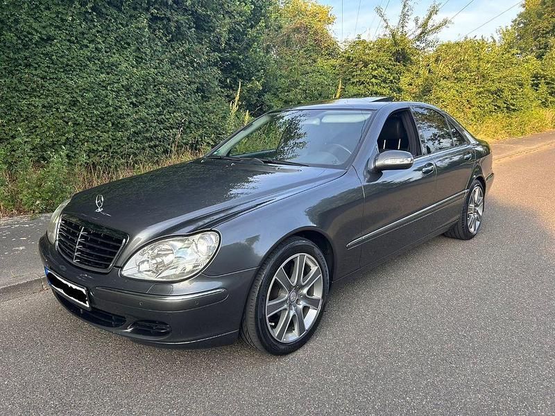 Grau Gebraucht 2005 Mercedes S320 Limousine | 6.500 € (Fairer Preis) - Bild 1/4