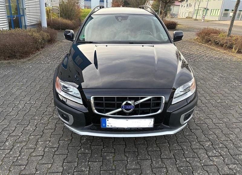 Schwarz Gebraucht 2012 Volvo XC70 Kombi | 17.499 € (Etwas zu teuer) - Bild 1/4