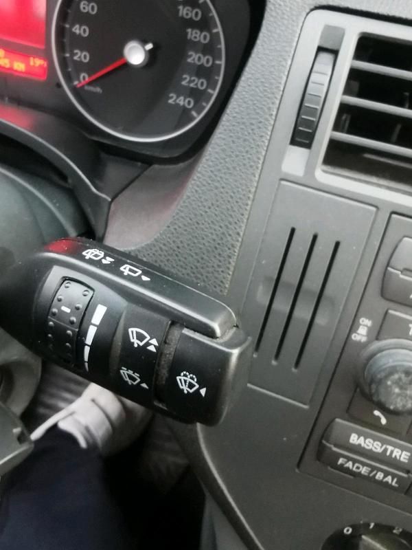 Second-hand Ford C-MAX 109 CP (80 kW) 2007 Albastru Monovolum