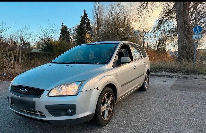 Gebraucht Ford Focus 100 PS (73 kW) 2007 Silber Kombi
