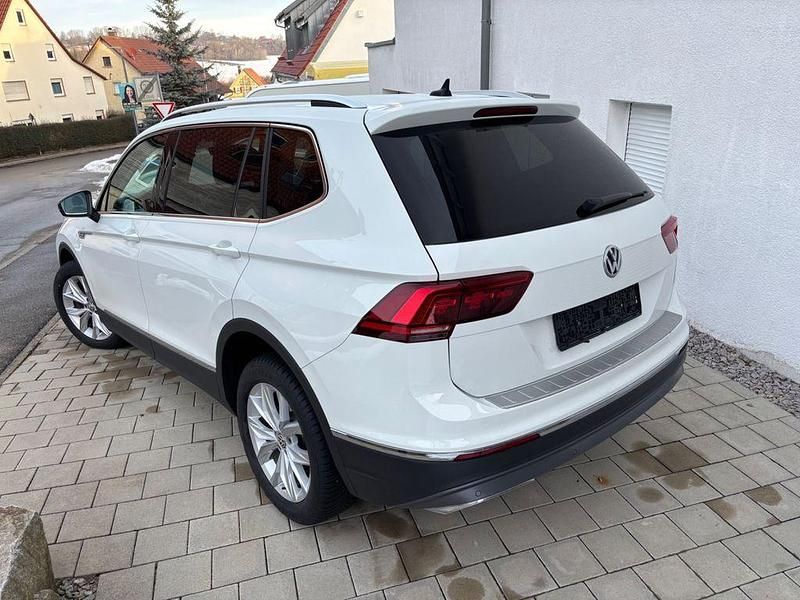 Gebraucht VW Tiguan Allspace Highline 150 PS (110 kW) 2020 Weiß SUV