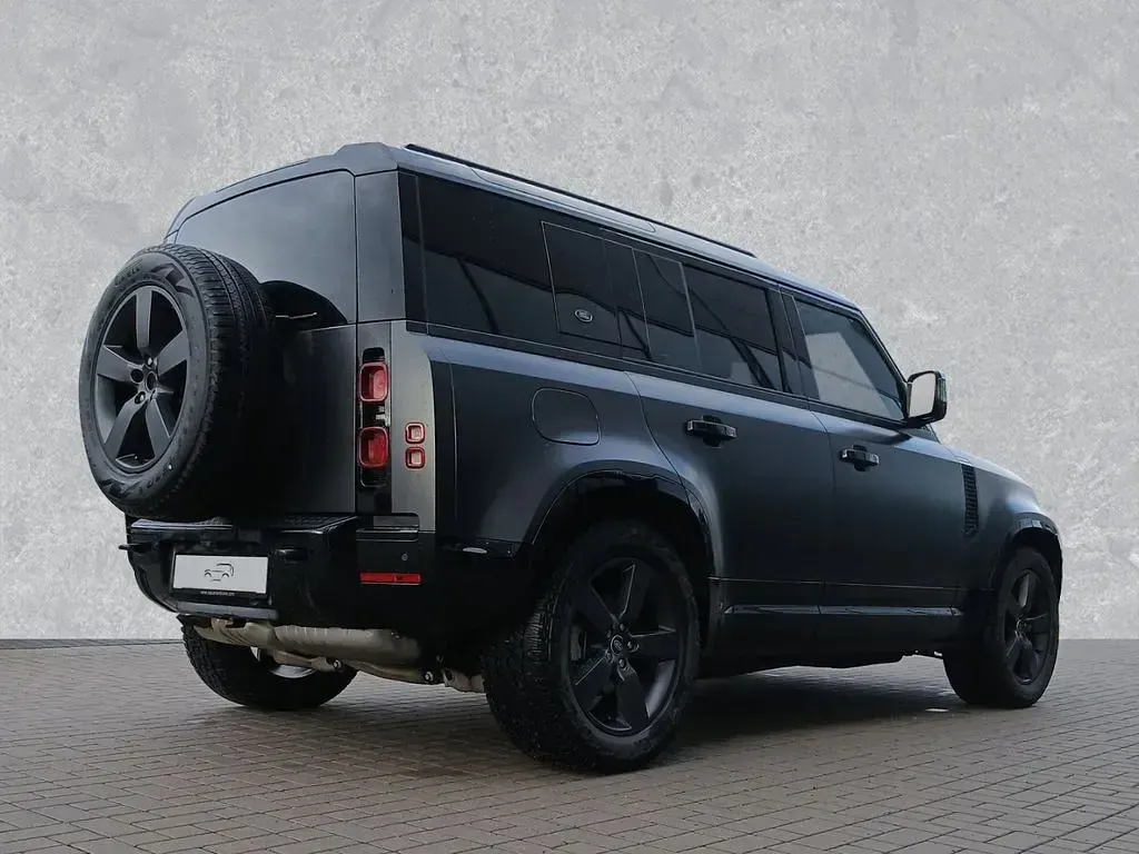 Gebraucht Land Rover Defender HSE Dynamic 200 PS (147 kW) 2024 Grau SUV