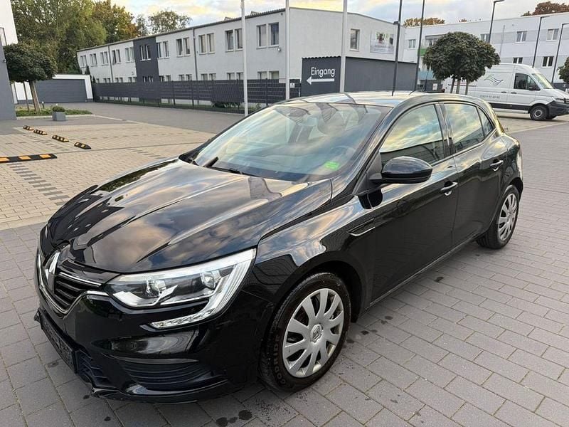 Schwarz Gebraucht 2017 Renault Mégane IV Play Limousine | 5.399 € (Superpreis) - Bild 1/4