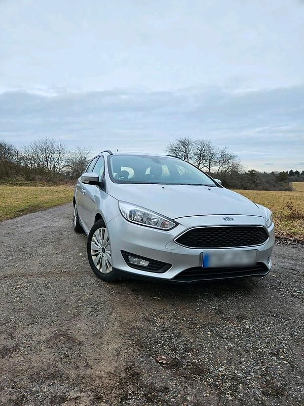 Gebraucht Ford Focus Business Edition 120 PS (88 kW) 2017 Silber Kombi