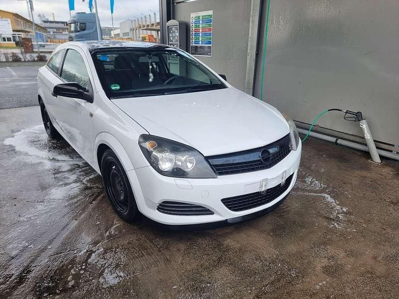 Gebraucht Opel Astra Selection 90 PS (66 kW) 2009 Weiß Kleinwagen