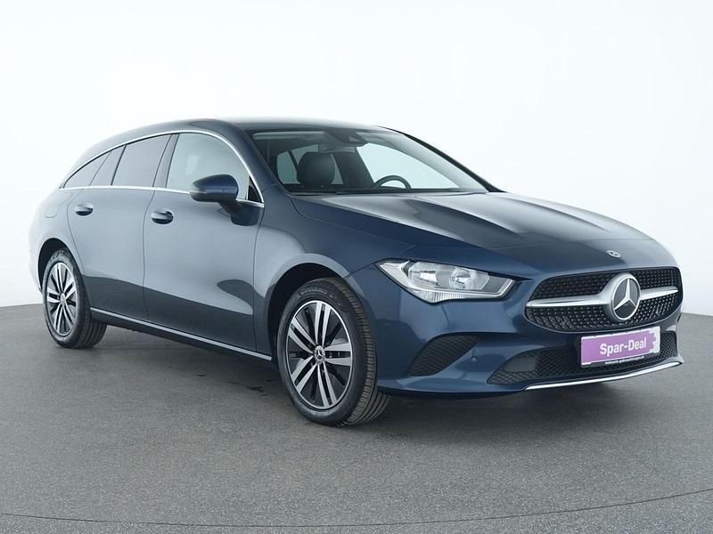 Gebraucht Mercedes CLA250e Shooting Brake Progressive 218 PS (160 kW) 2022 Blau Kombi