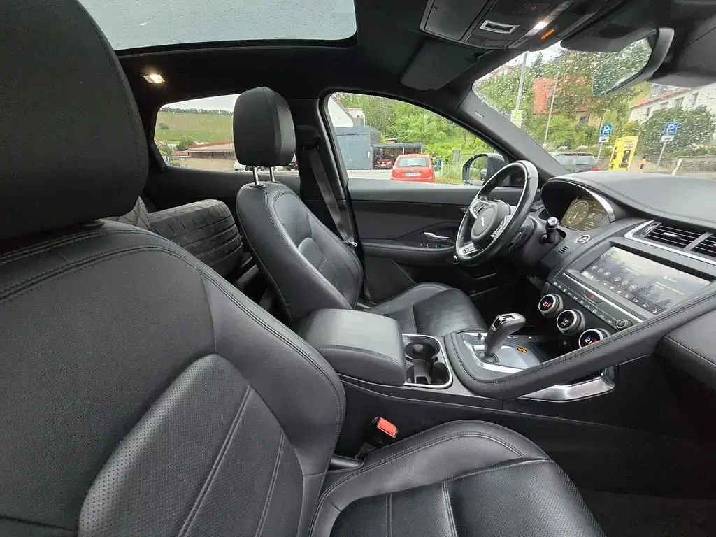 Gebraucht Jaguar E-Pace 150 PS (110 kW) 2020 Schwarz SUV