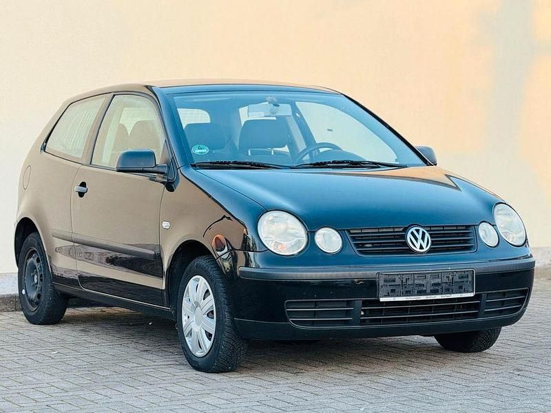 Gebraucht VW Polo Basis 54 PS (39 kW) 2003 Schwarz Kleinwagen