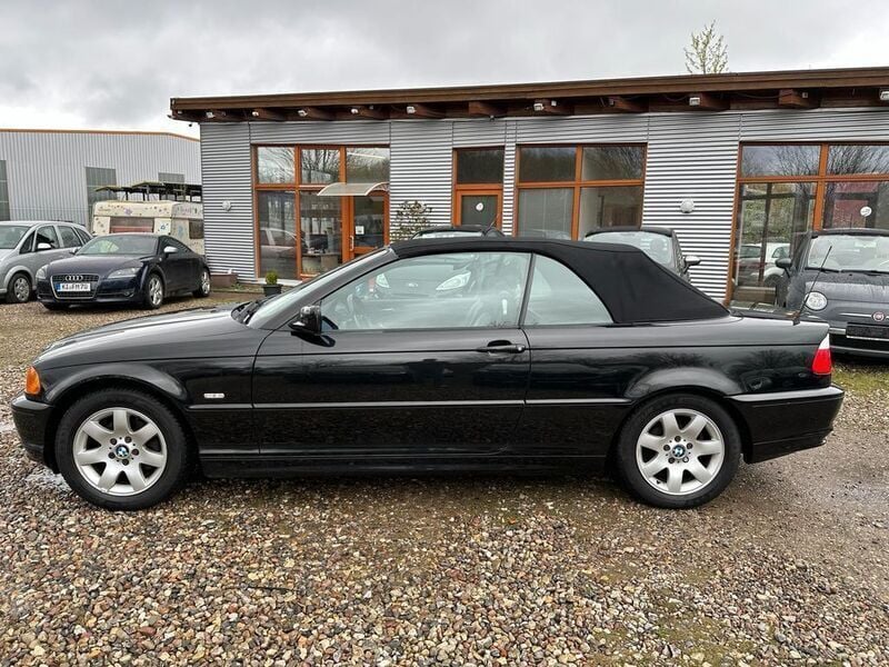 Gebraucht BMW 318 Cabriolet Performance 143 PS (105 kW) 2003 Schwarz Cabrio