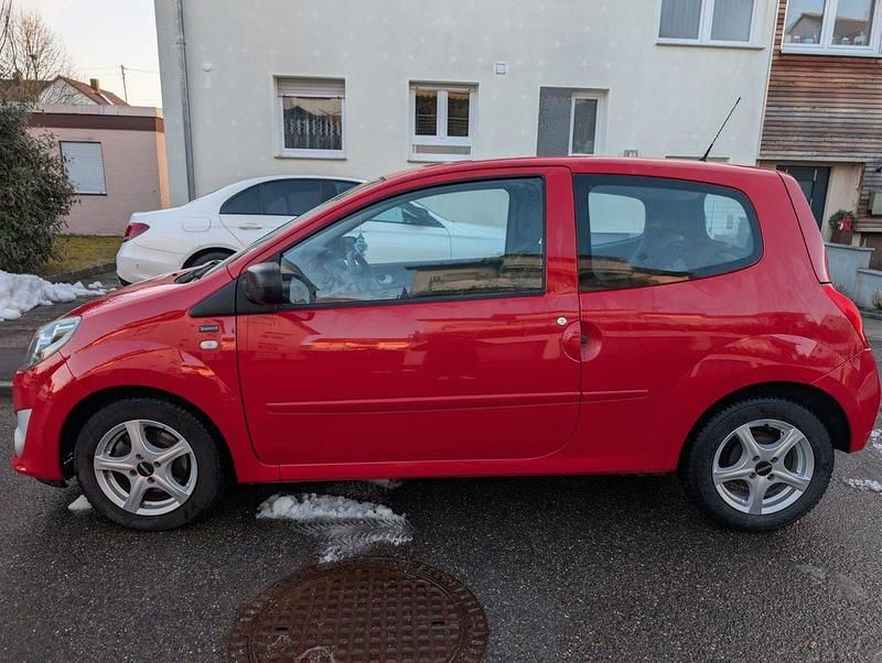Gebraucht Renault Twingo 75 PS (55 kW) 2011 Rot Kleinwagen