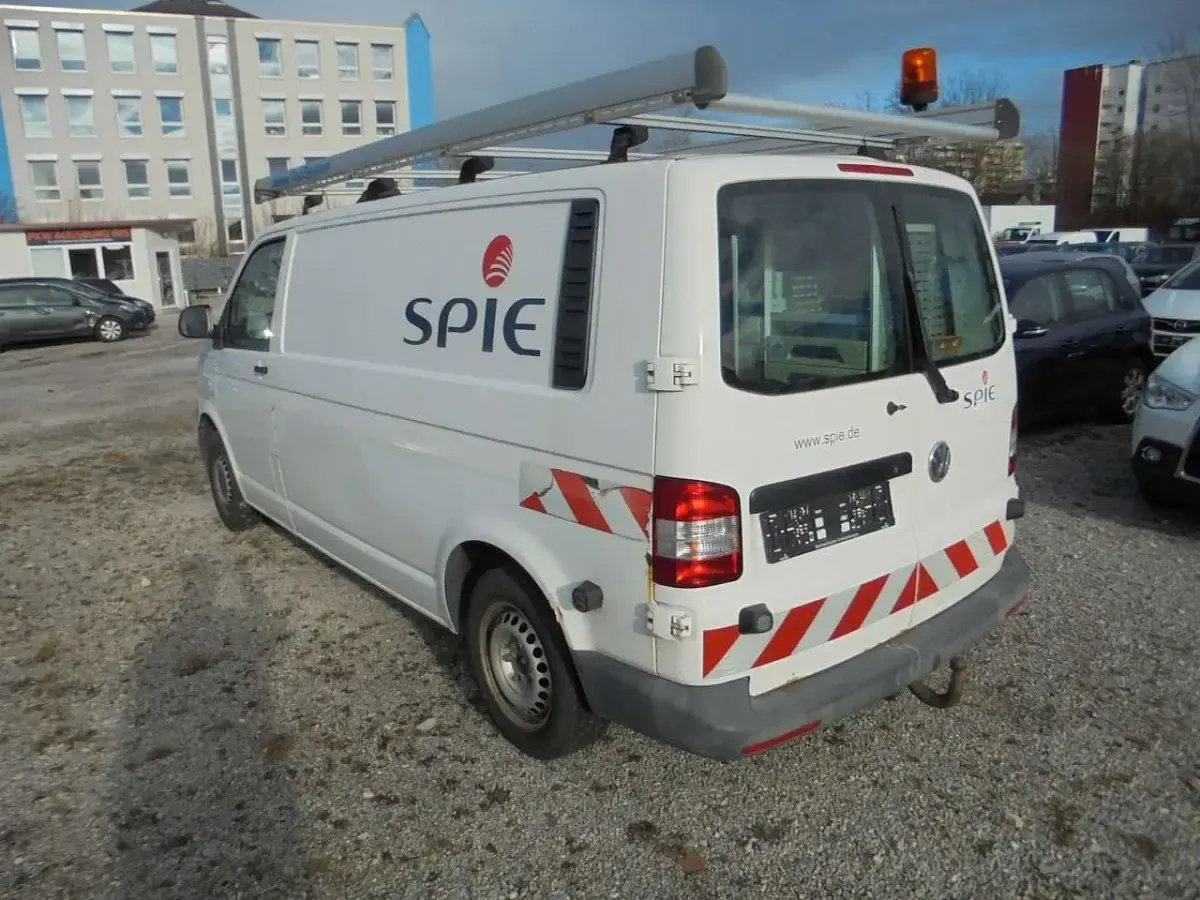 Używany VW Transporter 140 KM (102 kW) 2012 Biały Van