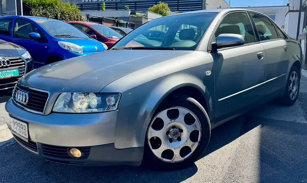 Gebraucht Audi A4 220 PS (161 kW) 2001 Grau Limousine