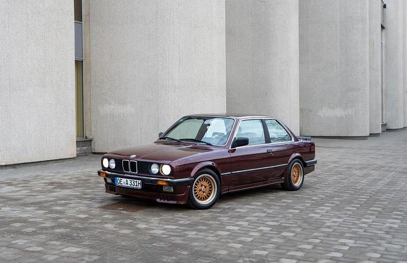 Second-hand BMW 323 150 CP (110 kW) 1983 Roșu