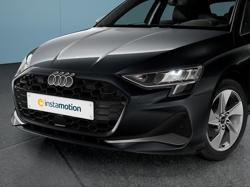 Gebraucht Audi A3 Sportback 150 PS (110 kW) 2024 Grau Kleinwagen