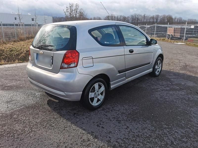 Gebraucht Chevrolet Kalos 72 PS (52 kW) 2006 Silber Kleinwagen